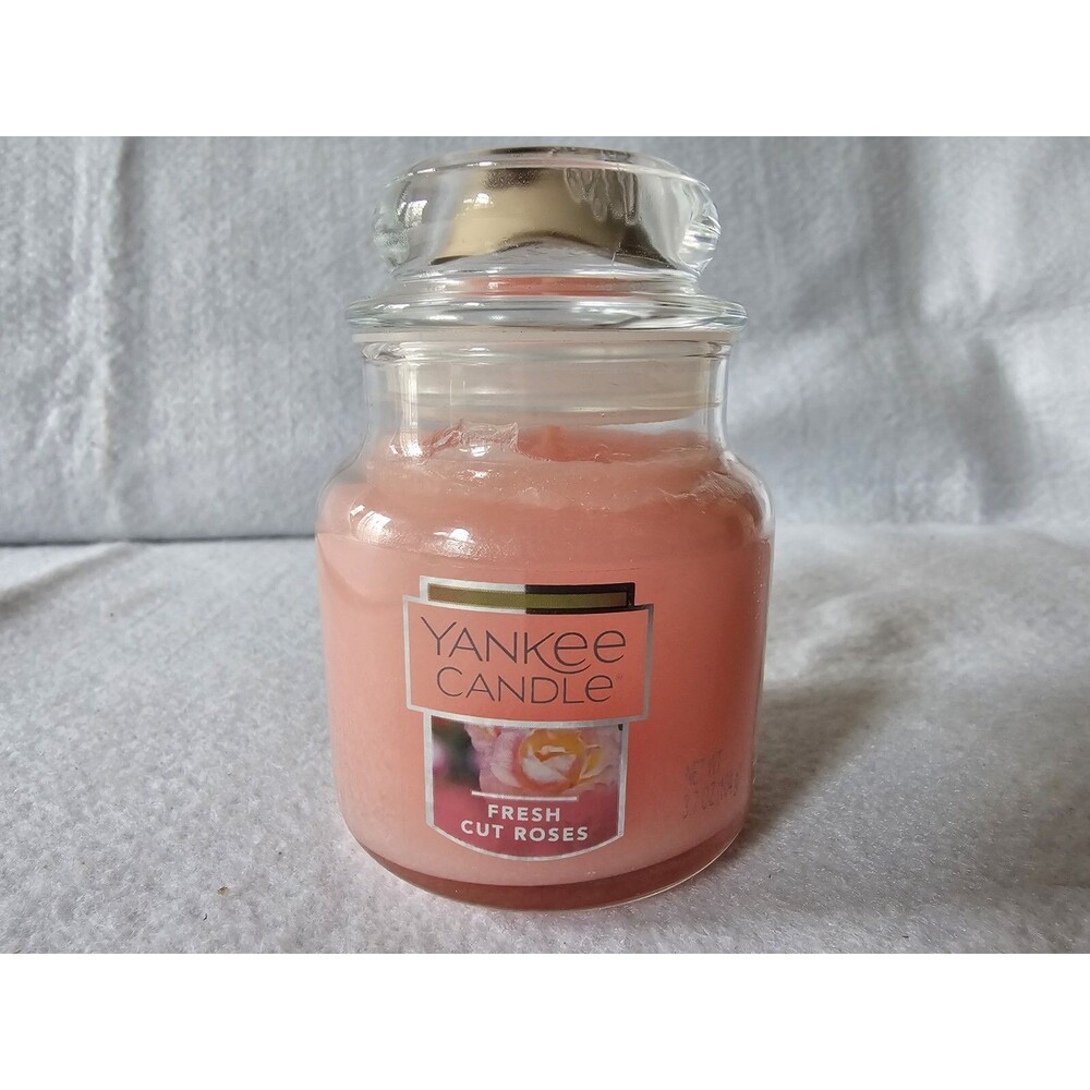 Yankee Candle Fresh Cut Roses Large 22 oz Jar Candle